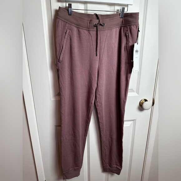 ALO Yoga Pants - ALO Yoga Smoky Quartz Sweatpants